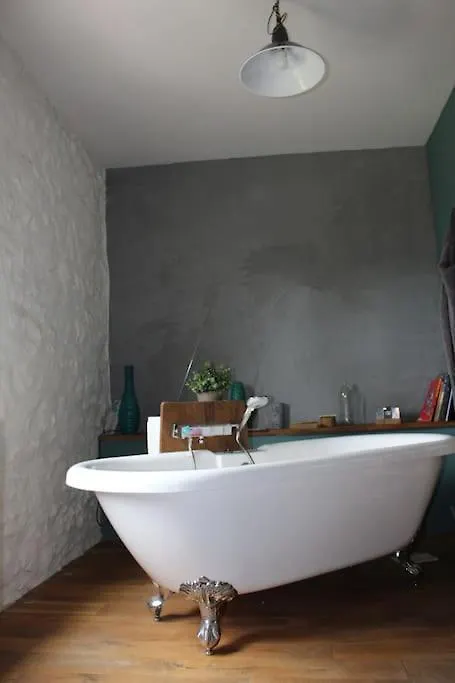 Holiday home Grande Maison Familiale 4 Chambres Ganac